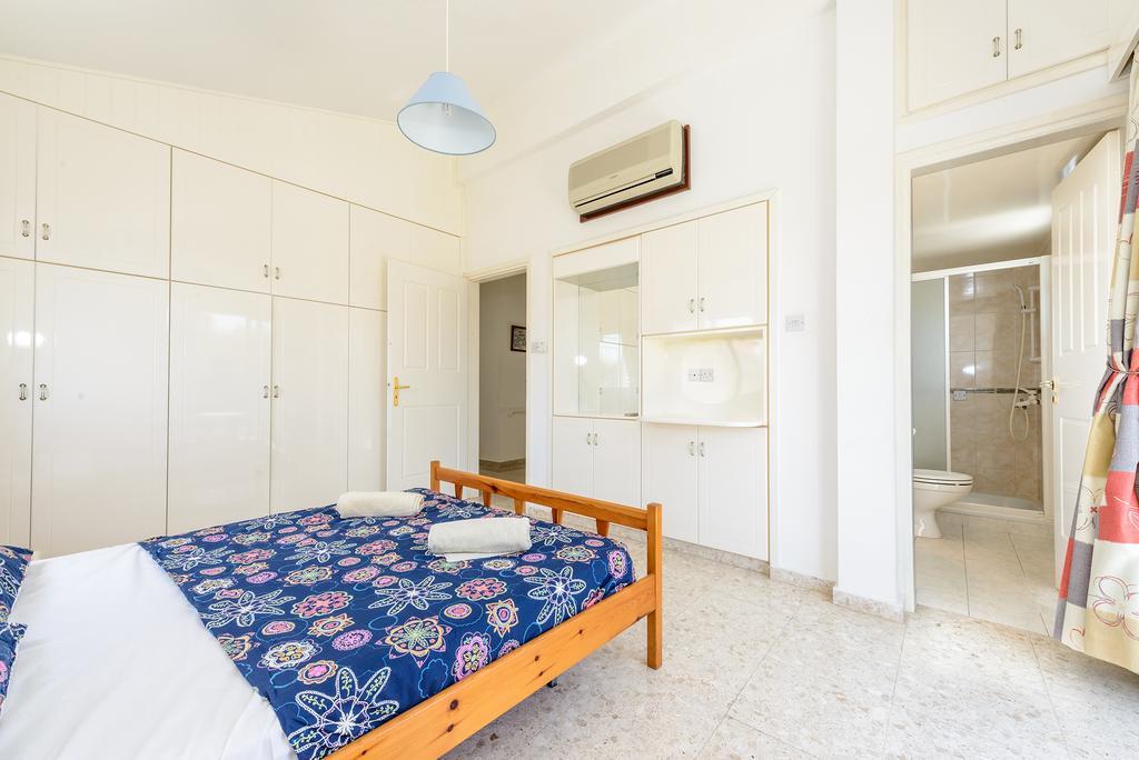 Merab Center Villas Agia Napa Kamer foto