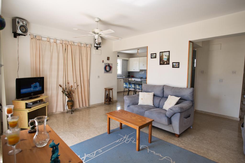 Merab Center Villas Agia Napa Buitenkant foto