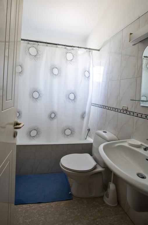 Merab Center Villas Agia Napa Buitenkant foto