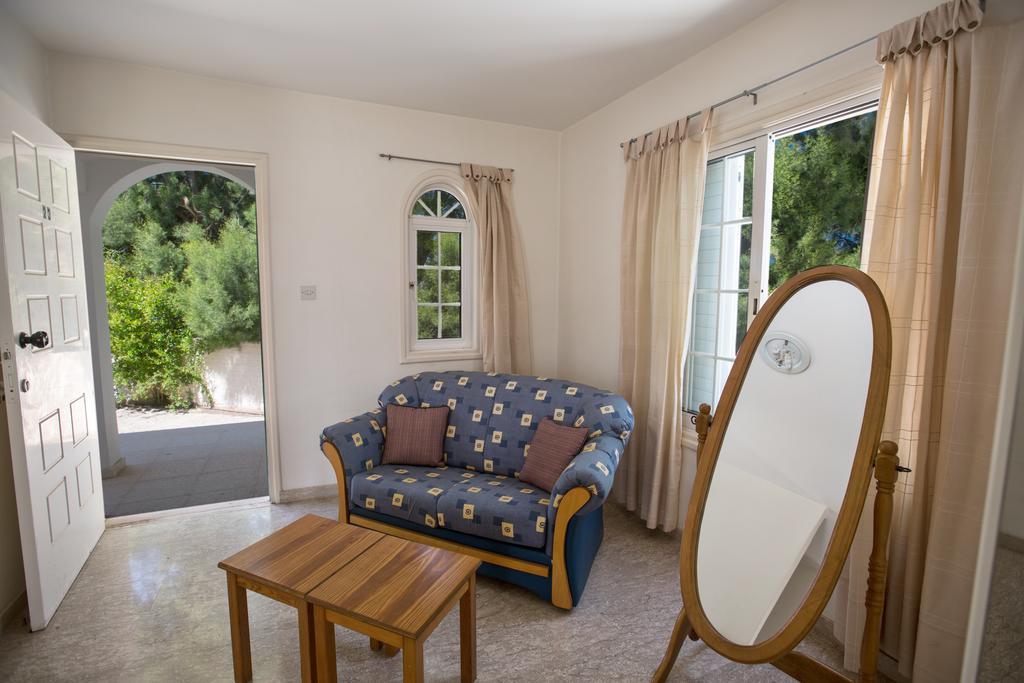 Merab Center Villas Agia Napa Buitenkant foto
